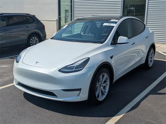 Photo of 2020 Pearl White Multi Tesla Model Y