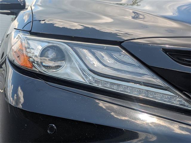Photo of 2018 Black Toyota Camry