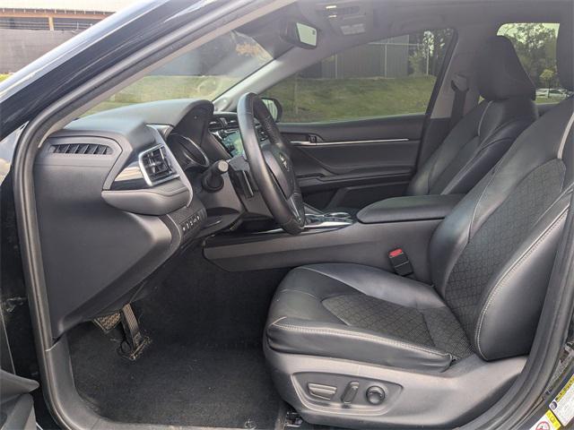 Photo of 2018 Black Toyota Camry