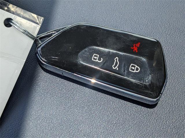 Photo of 2025 Aurora Red Metallic Volkswagen ID.4