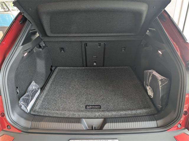 Photo of 2025 Aurora Red Metallic Volkswagen ID.4