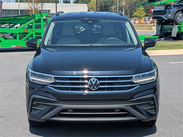 Photo of 2022 Deep Black Pearl Effect Volkswagen Tiguan