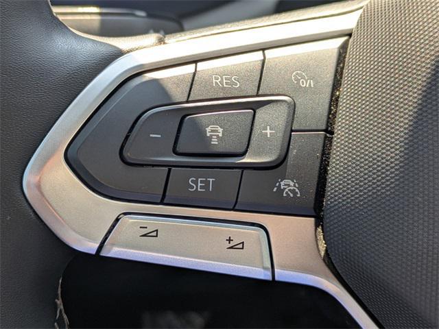 Photo of 2024 Pyrite Silver Metallic Volkswagen Taos