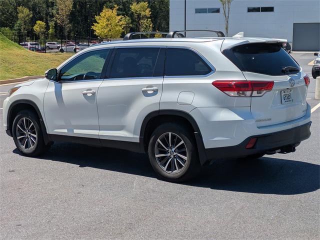 Photo of 2019 Blizzard Pearl Toyota Highlander