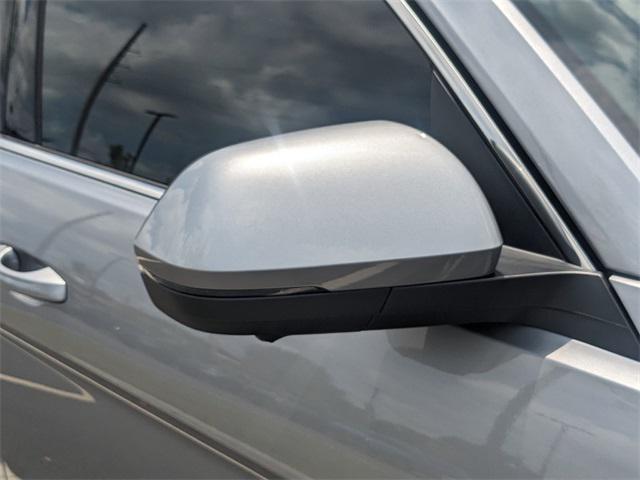 Photo of 2025 Silver Mist Metallic Volkswagen Atlas Cross Sport