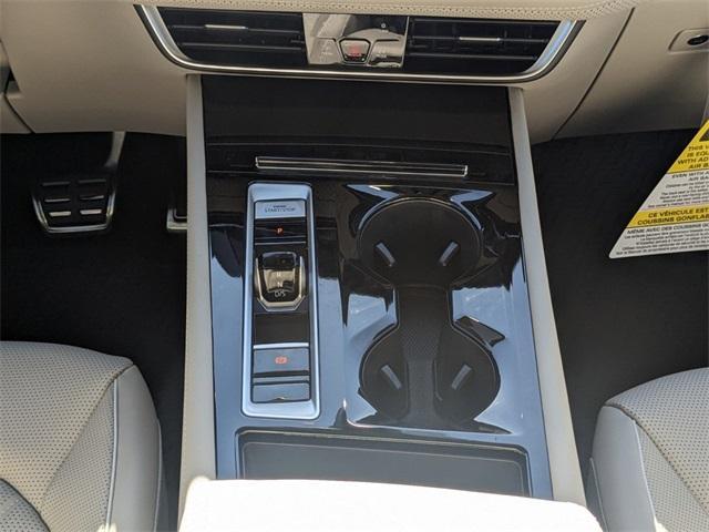 Photo of 2025 Opal White Pearl Effect Volkswagen Atlas