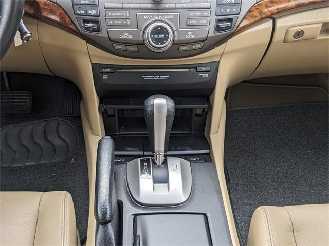 Photo of 2010 Crystal Black Pearl Honda Accord