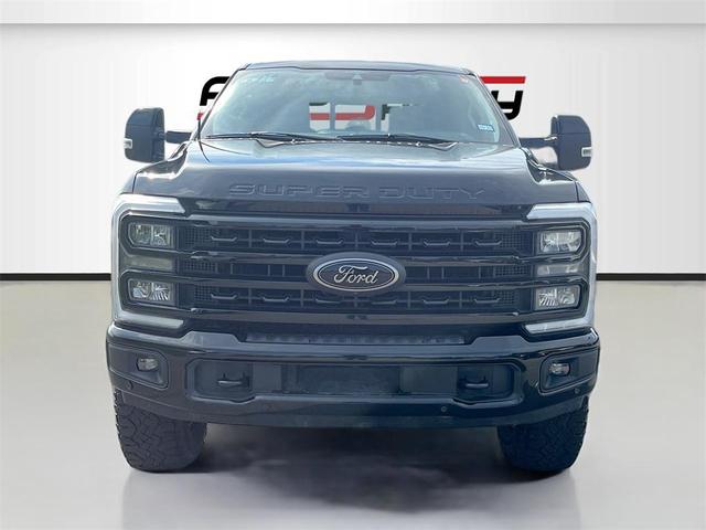 Photo of 2023 Agate Black Metallic Ford F-250