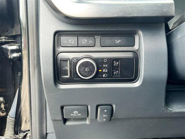 Photo of 2023 Agate Black Metallic Ford F-250
