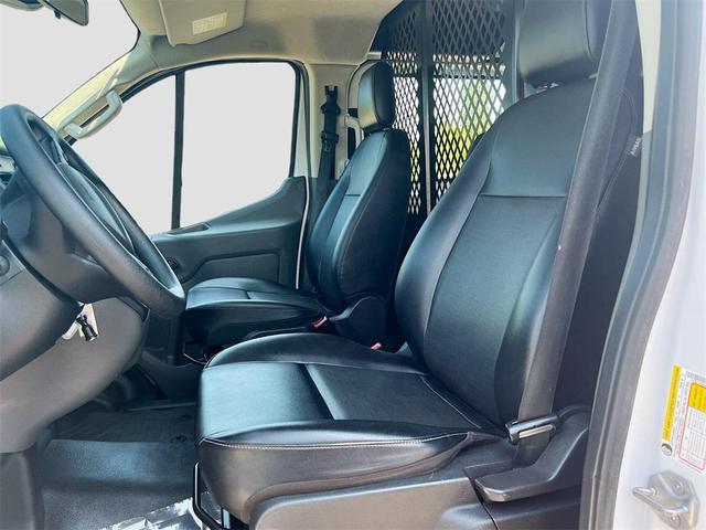 Photo of 2024 Oxford White Ford Transit-250