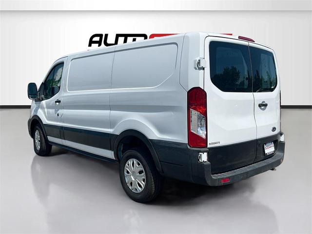 Photo of 2024 Oxford White Ford Transit-250