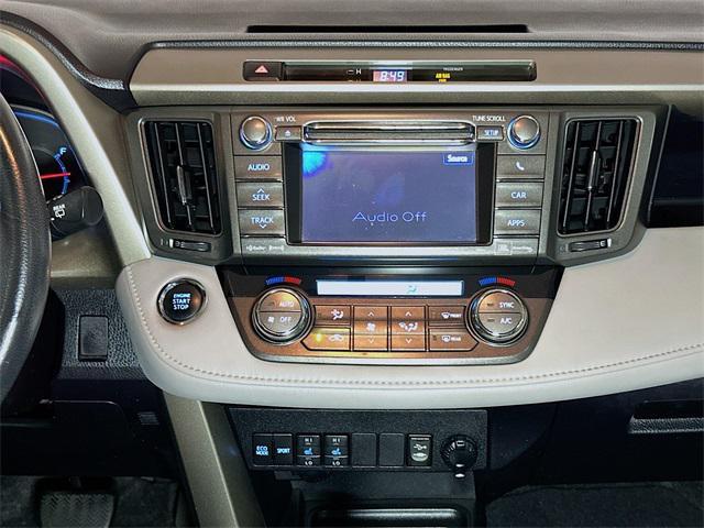 Photo of 2013 Classic Silver Toyota RAV4