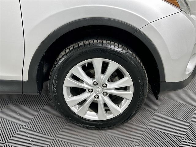 Photo of 2013 Classic Silver Toyota RAV4