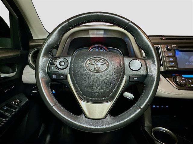 Photo of 2013 Classic Silver Toyota RAV4