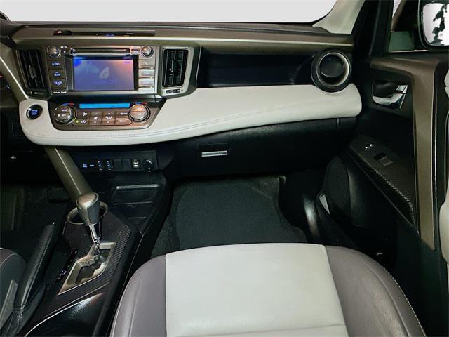 Photo of 2013 Classic Silver Toyota RAV4