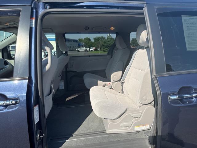 Photo of 2020 Parisian Night Pe Toyota Sienna