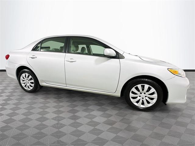Photo of 2013 Classic Silver Metallic Toyota Corolla
