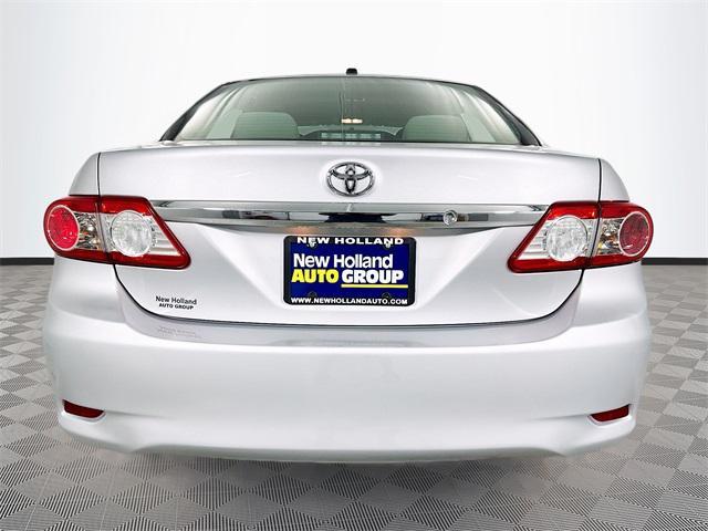 Photo of 2013 Classic Silver Metallic Toyota Corolla