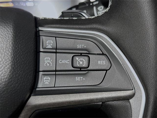 Photo of 2025 Velvet Red Pearlcoat Jeep Grand Cherokee