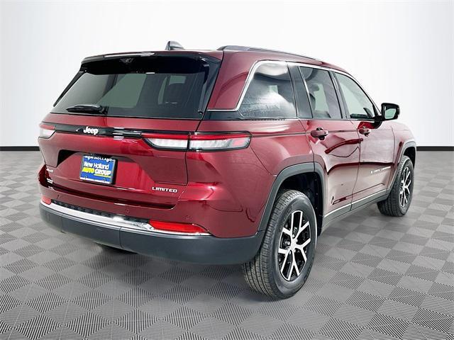 Photo of 2025 Velvet Red Pearlcoat Jeep Grand Cherokee