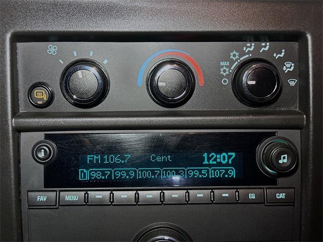 Photo of 2023 Summit White GMC Savana 2500