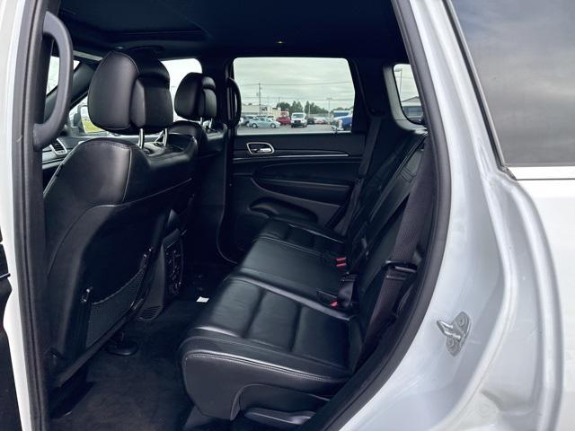 Photo of 2022 Bright White Clearcoat Jeep Grand Cherokee