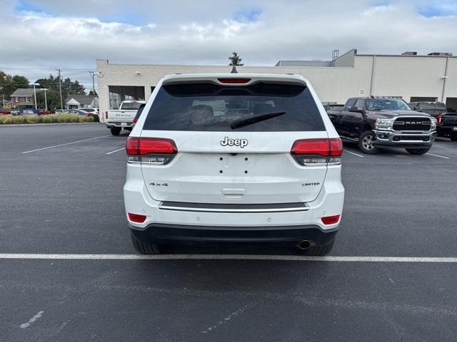 Photo of 2022 Bright White Clearcoat Jeep Grand Cherokee