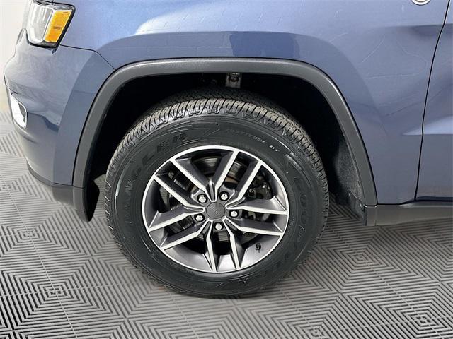 Photo of 2021 Pacific Blue Clearcoat Jeep Grand Cherokee