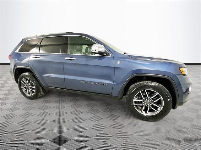 Photo of 2021 Pacific Blue Clearcoat Jeep Grand Cherokee