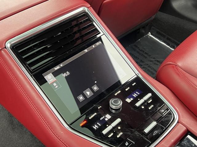 Photo of 2022 Chalk Porsche Panamera