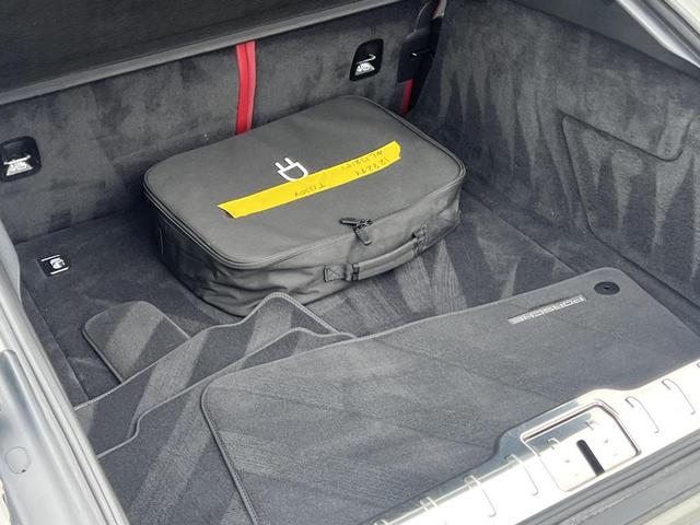 Photo of 2022 Chalk Porsche Panamera