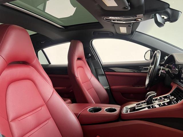 Photo of 2022 Chalk Porsche Panamera