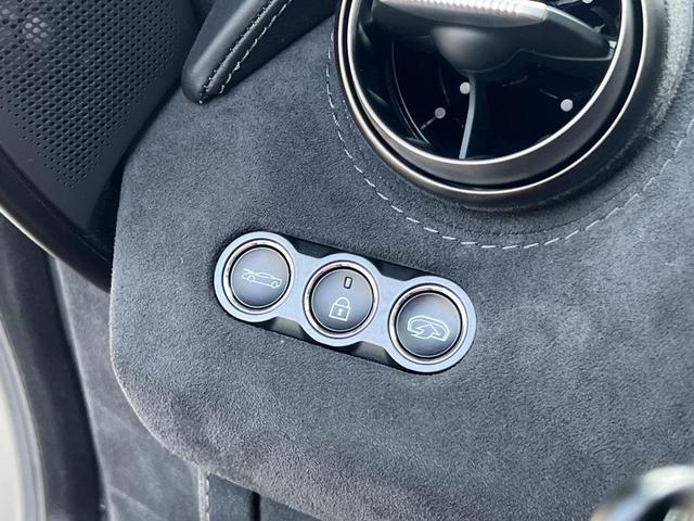 Photo of 2019 Silver McLaren 720S
