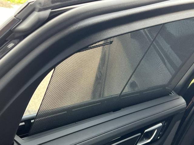 Photo of 2022 Black Porsche Cayenne