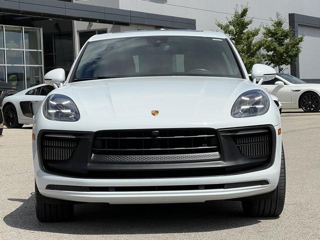 Photo of 2022 Carrara White Metallic Porsche Macan