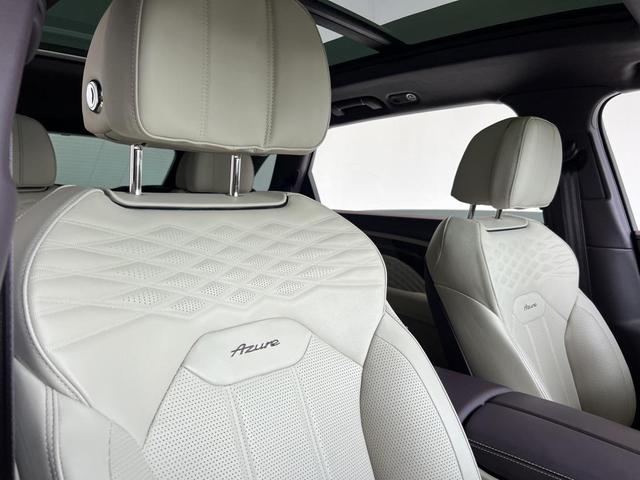 Photo of 2023 Black Velvet Metallic Bentley Bentayga