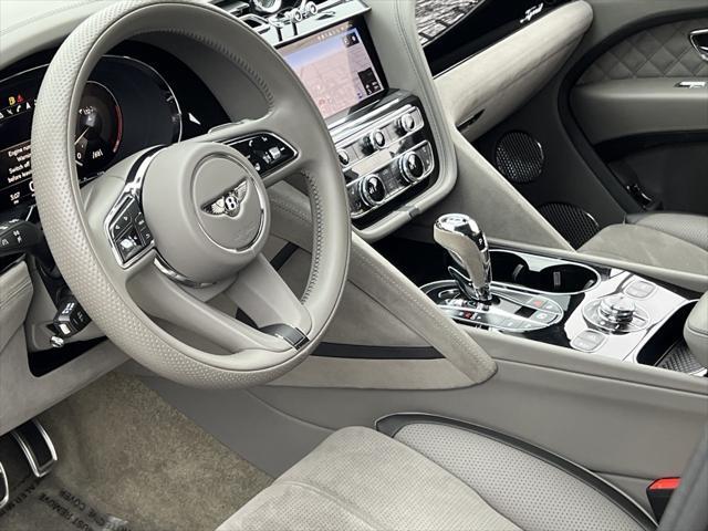 Photo of 2023 Onyx Bentley Bentayga