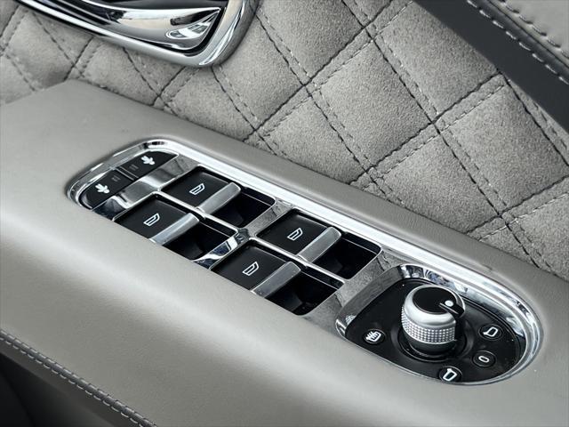 Photo of 2023 Onyx Bentley Bentayga