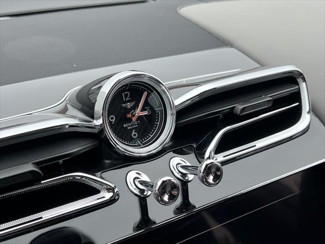 Photo of 2023 Onyx Bentley Bentayga