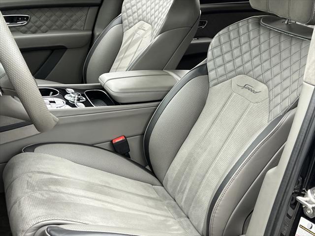 Photo of 2023 Onyx Bentley Bentayga