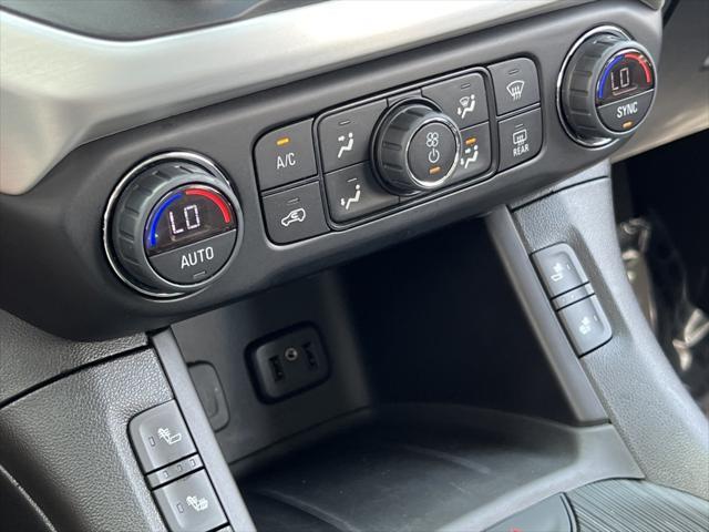 Photo of 2019 Pepperdust Metallic GMC Acadia