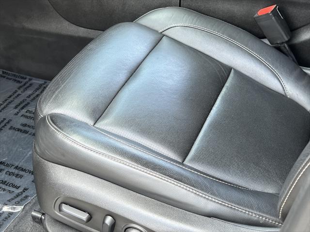 Photo of 2019 Pepperdust Metallic GMC Acadia