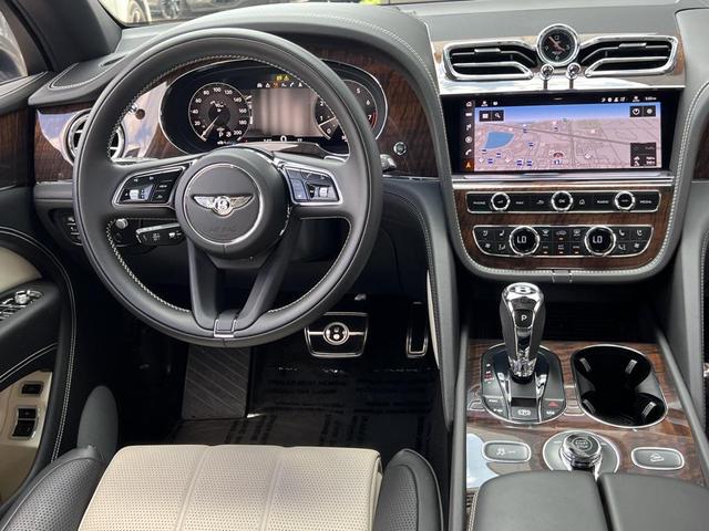 Photo of 2022 Beluga Bentley Bentayga