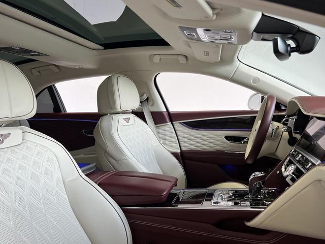 Photo of 2022 White Bentley Flying Spur