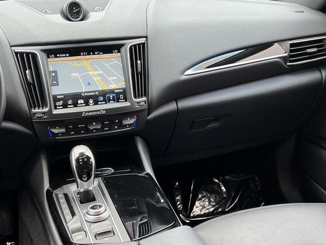 Photo of 2018 Bianco Maserati Levante