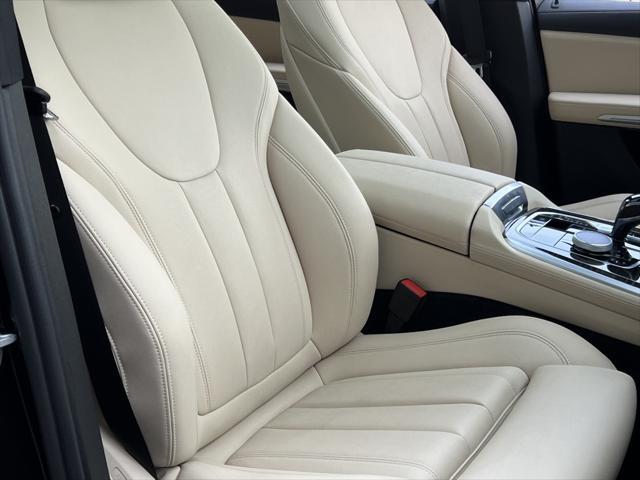 Photo of 2021 Black Sapphire Metallic BMW X5