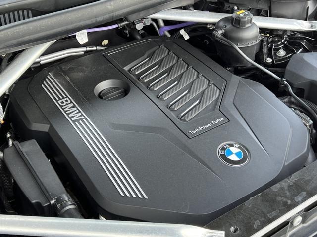 Photo of 2021 Black Sapphire Metallic BMW X5