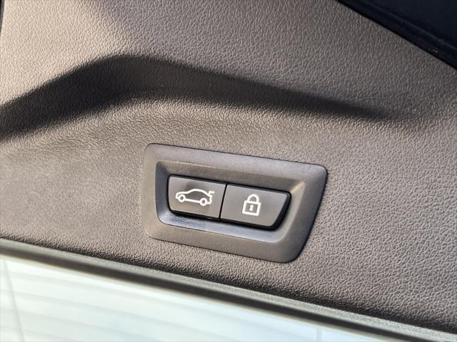 Photo of 2021 Black Sapphire Metallic BMW X5