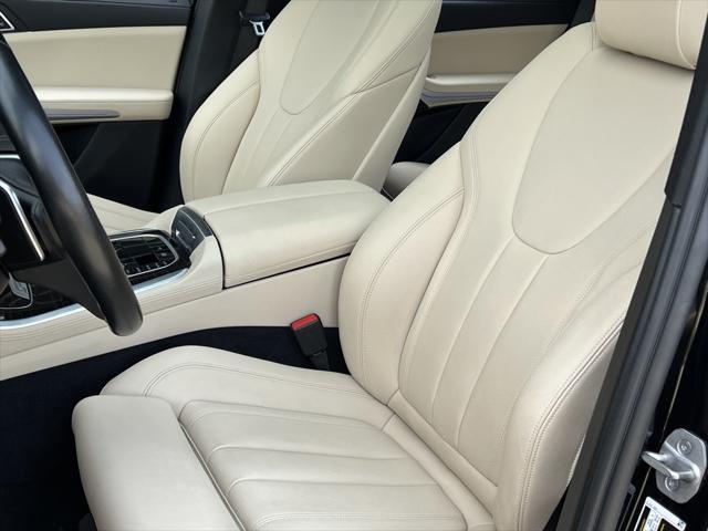 Photo of 2021 Black Sapphire Metallic BMW X5