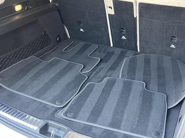 Photo of 2021 designo Diamond White Metallic Mercedes-Benz GLE 350